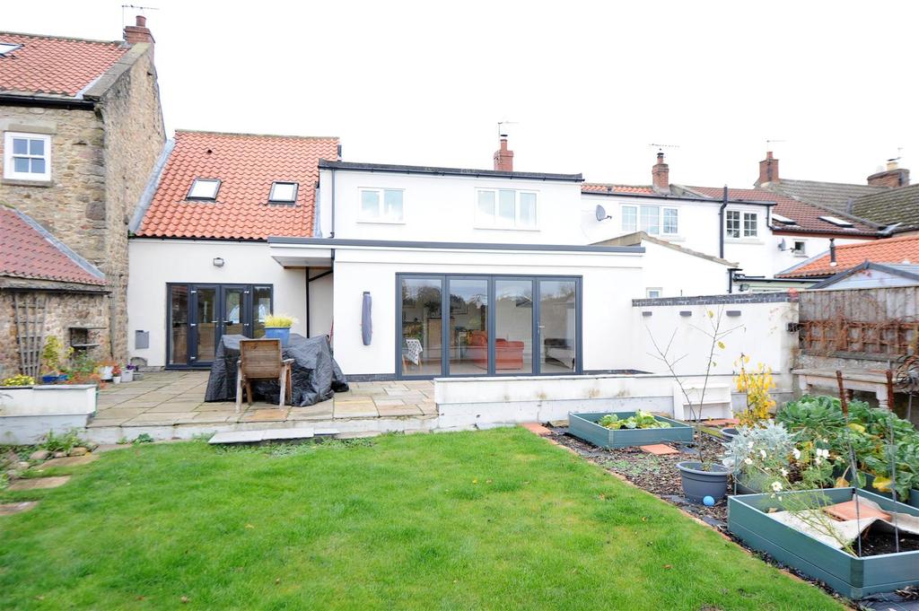 Richmond Road, Brompton On Swale... 4 bed character property £315,000