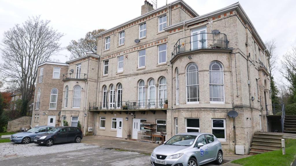 Flat 15, Dykes House, Cliff Road, Hessle 1 bed flat £450 pcm (£104 pw)