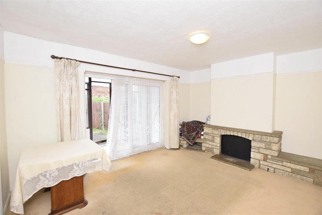 Colyton Close, Wembley 2 bed property £330,000