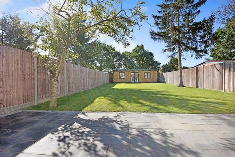 1 Medway Gardens, Wembley, HA0 2RW