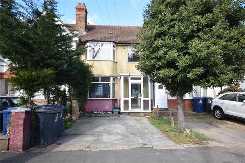3 Bourne View, Greenford, UB6 7QS