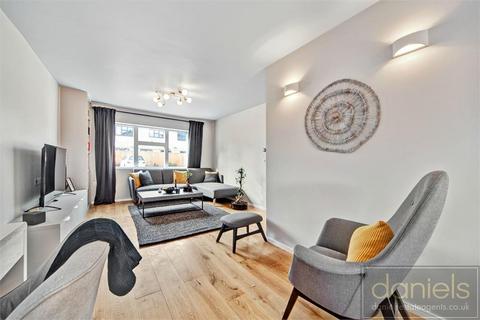 21 Rayners Close, Wembley, HA0 2JU