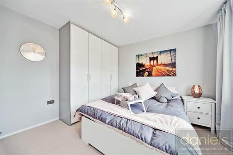 21 Rayners Close, Wembley, HA0 2JU