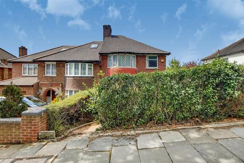 35 Mayfields, Wembley, HA9 9PR