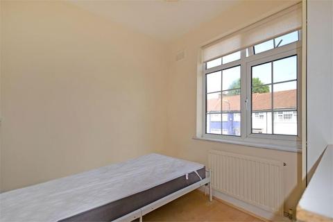 68 Central Road, Wembley, HA0 2LH