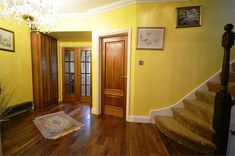 72 Ravenscroft Avenue, Wembley, HA9 9TL