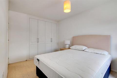 2 Waylett Place, Wembley, HA0 3BH