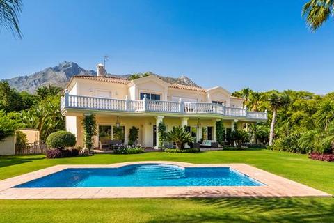 7 bedroom villa - Sierra Blanca, Marbella, Malaga
