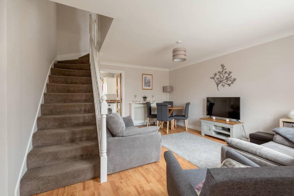 86 Stoneyflatts Park, South Queensferry, EH30 9YL 3 bed semidetached