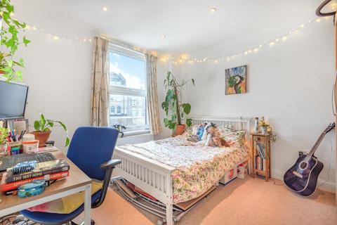 Flat B, 29 Bellefields Road, London, SW9 9UH