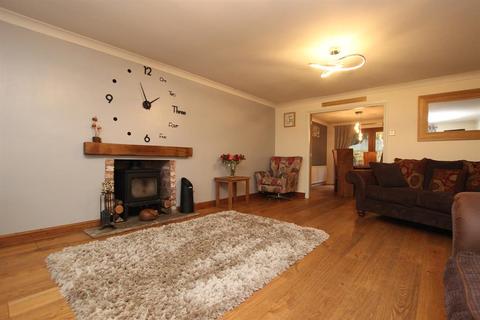 22 Sunnymere Drive, Darwen, BB3 1RH