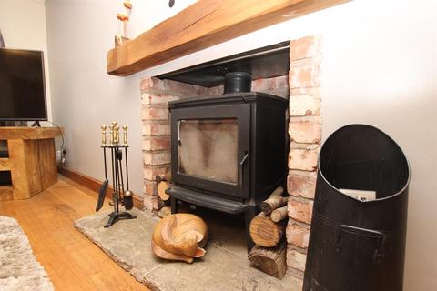 22 Sunnymere Drive, Darwen, BB3 1RH