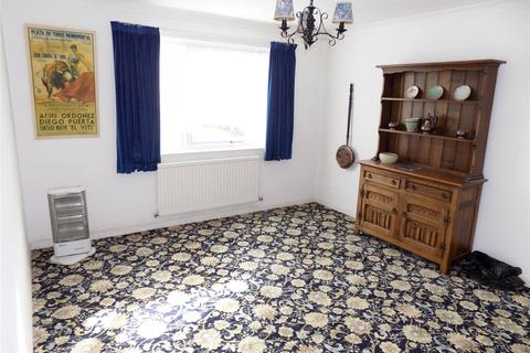 17 Chapel Close, Kehelland, Camborne, TR14 0DB
