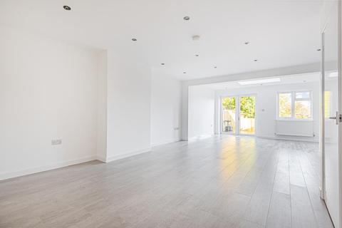 20 Howe Close, Wheatley, Oxford, OX33 1SS