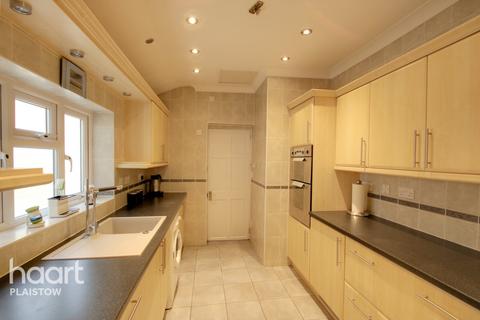 40 Woodside Road, London, E13 8RX