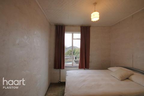 40 Woodside Road, London, E13 8RX