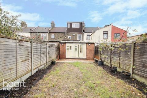 40 Woodside Road, London, E13 8RX