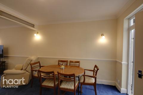 40 Woodside Road, London, E13 8RX