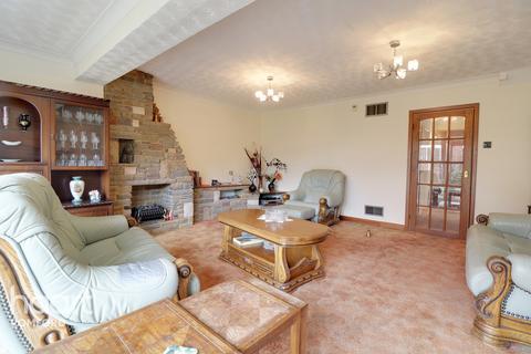 95 Great Cullings, Rush Green, Romford, RM7 0YP