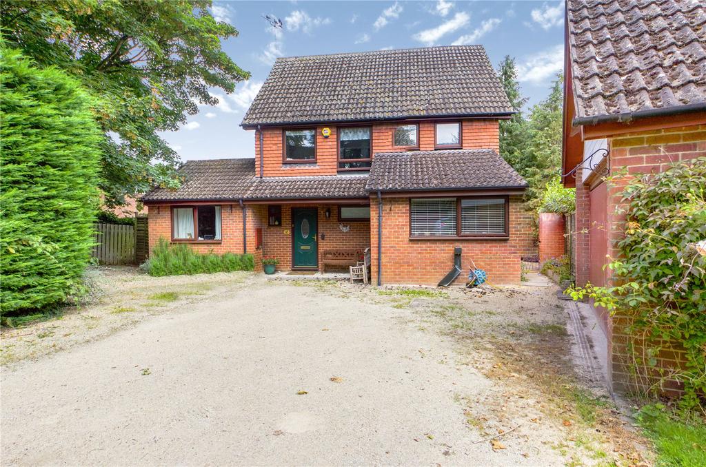 Ullswater Drive, Tilehurst, Reading... 4 bed detached house £590,000