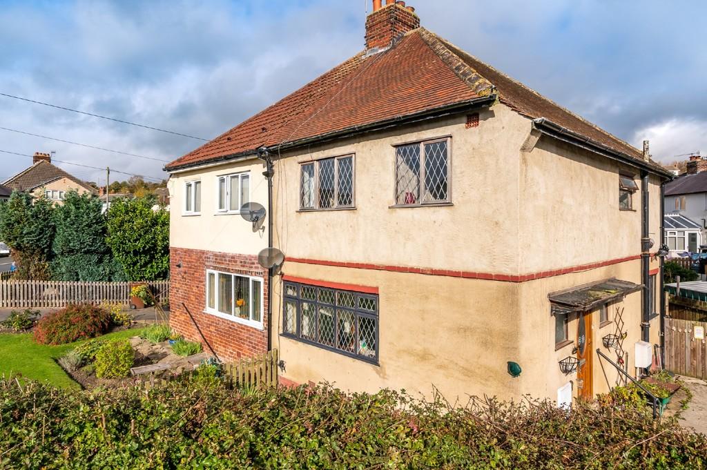 The Crescent, Otley 3 bed semidetached house £199,950
