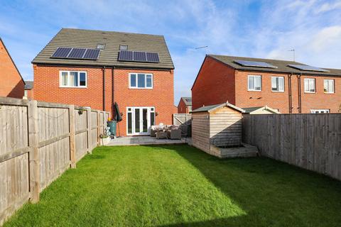 10 Castleton Way, Waverley, Rotherham, S60 8AQ