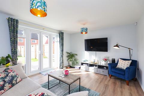 10 Castleton Way, Waverley, Rotherham, S60 8AQ