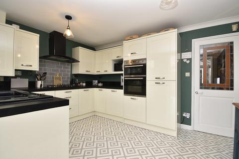 8 Knights Templars Green, Stevenage, SG2 0JY