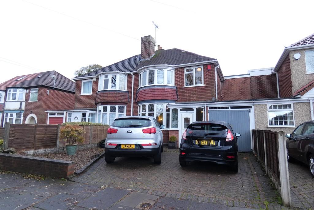 Yateley Avenue, Great Barr 3 bed semidetached house £225,000