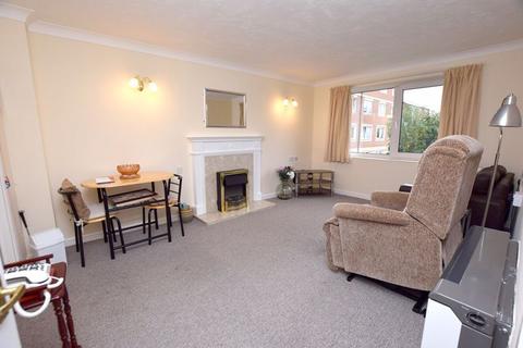 1 bedroom retirement property for sale, Hengist Court, Marsham Street, Maidstone ME14