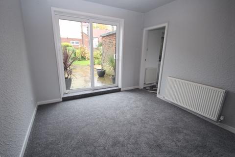 33 Alamein Drive, Romiley, Stockport, SK6 4JW