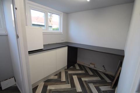 33 Alamein Drive, Romiley, Stockport, SK6 4JW