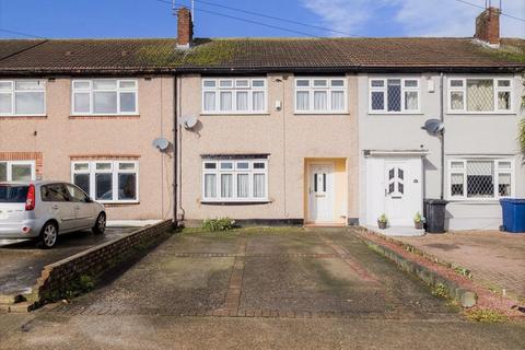 47 Heather Way, Romford, RM1 4SX