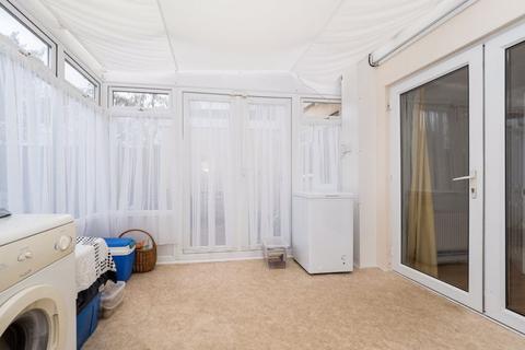 47 Heather Way, Romford, RM1 4SX