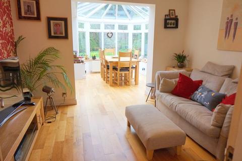 15 Geralds Grove, Banstead, SM7 1NE