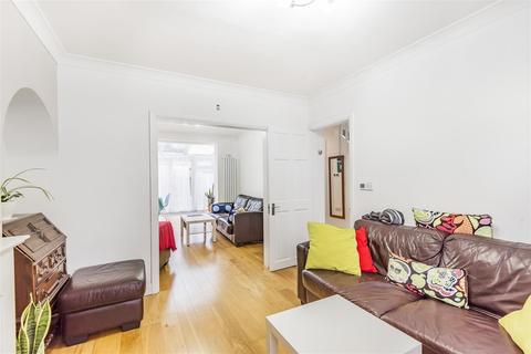 2 Wydell Close, Morden, SM4 4NS