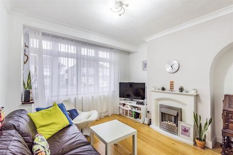 2 Wydell Close, Morden, SM4 4NS