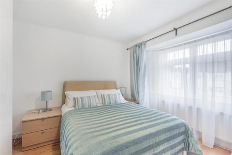 2 Wydell Close, Morden, SM4 4NS