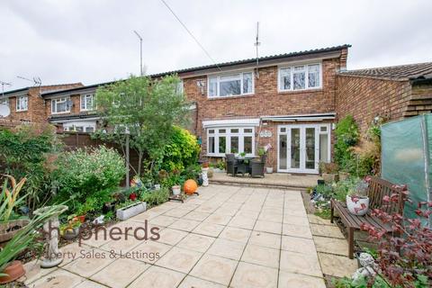 83 Glamis Close, Cheshunt, Waltham Cross, EN7 6JD