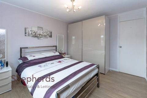 83 Glamis Close, Cheshunt, Waltham Cross, EN7 6JD