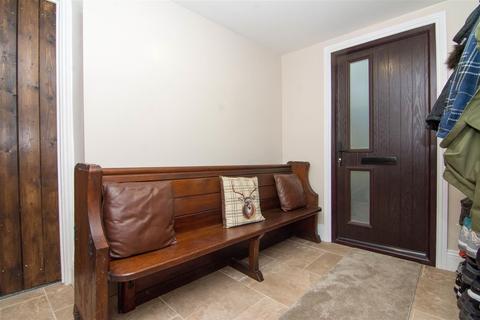 14 Hodgson Fold, Bradford, BD2 4EB
