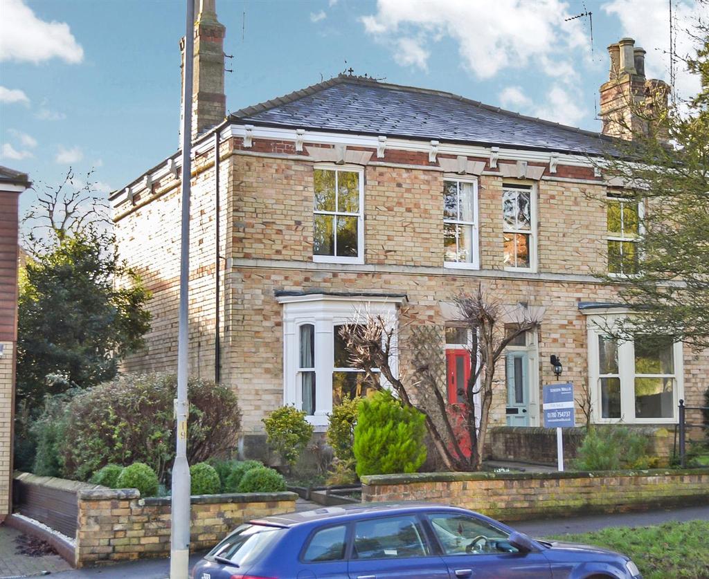 Tinwell Road, Stamford 3 bed end of terrace house £475,000