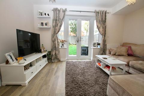 17 Brookside Crescent, Westcliff-on-sea, SS0 0EL