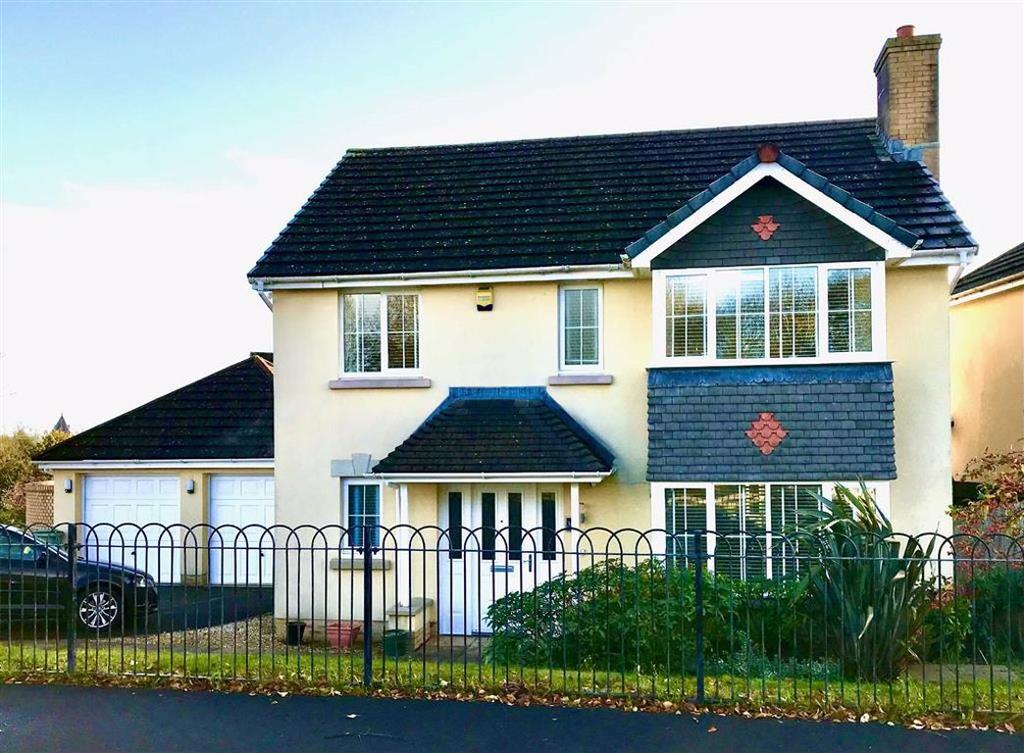 Maes Y Wennol, Carmarthen 4 bed detached house £290,000