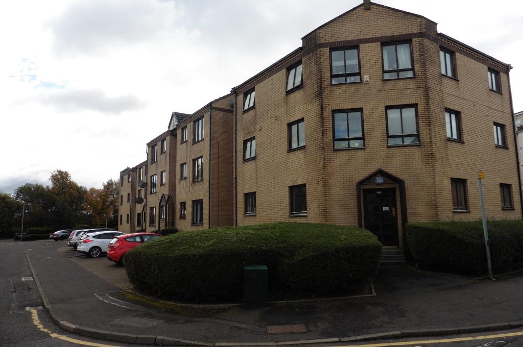 2 Castle Court, Kirkintilloch, G66 1LL 1 bed ground floor flat £69,990