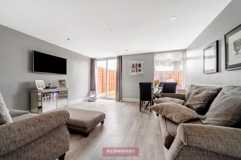 14 Ellison Close, Windsor, SL4 4BZ