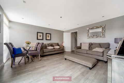 14 Ellison Close, Windsor, SL4 4BZ