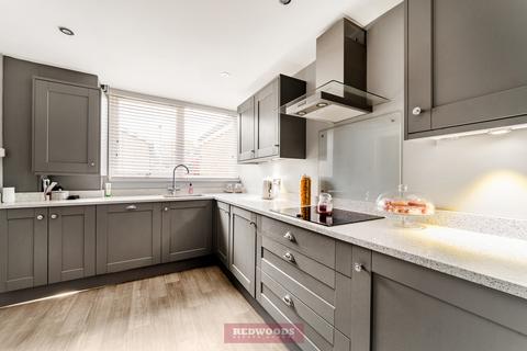 14 Ellison Close, Windsor, SL4 4BZ