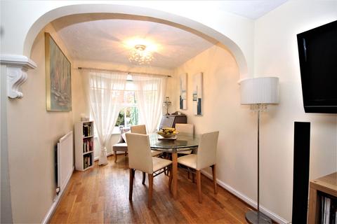 20 Tewkesbury Close, Loughton, IG10 3NT