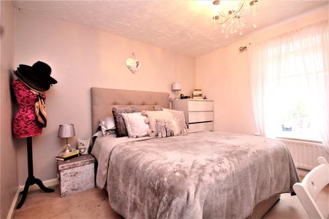 20 Tewkesbury Close, Loughton, IG10 3NT